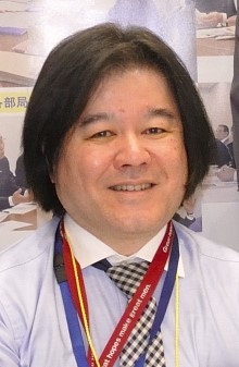中野佳弘さんの顔写真